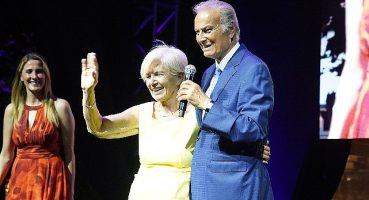 Ediz Hun'dan eşine teşekkür