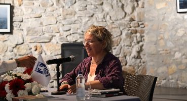 Hacer Foggo “Askıda Hayatlar" kitap imza günü