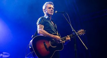 İstanbul'un En Büyük Sahnesi YBY Woods'ta Teoman Fırtınası Esti