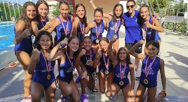 İzmir'in kızlarının bileği bükülmedi