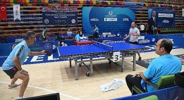Sporun merkezi Selçuklu'da Kuruluşlararası Masa Tenisi Turnuvası tamamlandı