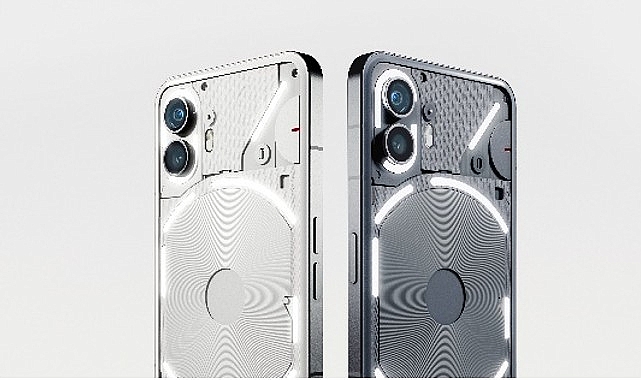 merakla-beklenen-nothing-phone-2-artik-turkiyede.jpg