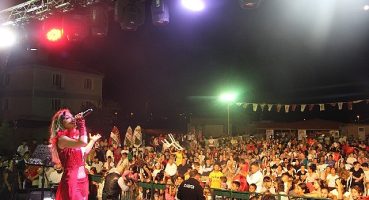 Saray'da Zafer Coşkusu Alana Sığmadı