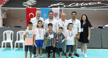 Satranç Tutkunları Aliağa'da Buluştu