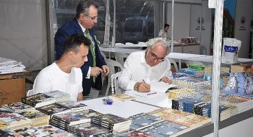 Gemlik Kitap Limanı edebiyatın önemli isimlerini ağırlamaya devam ediyor