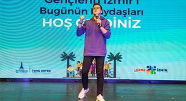 İzmir Büyükşehir Belediyesi'nden Gençlere Yapay Zekâ Eğitimi