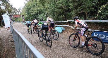 Kocaeli'de Uluslararası Dağ Bisikleti Kupası Yarışları start aldı