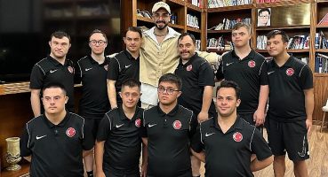 Rapçi SEFO, TFF Ödül Töreninin Ardından Genç Sporculara Moral Verdi