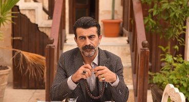 Dram ağırlıklı rollerde oynayan Erkan Bektaş bu kez komedi de