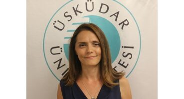 Alzheimer hastasına bakım veren de depresyona giriyor!