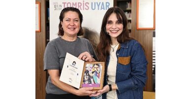 Meriç Aral gençlerle Tomris Uyar öyküleri okudu