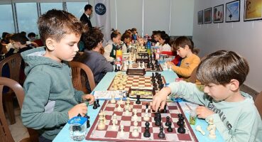 Satranç'ta ilk hamle Başkan Selvitopu'ndan