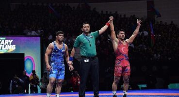 İzmirli Güreşçi Bakü'den altın madalya ile döndü