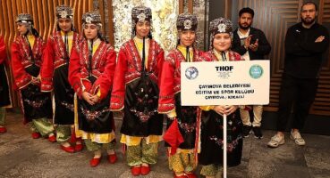 7 Bölge Halk Oyunları yoğun ilgi gördü