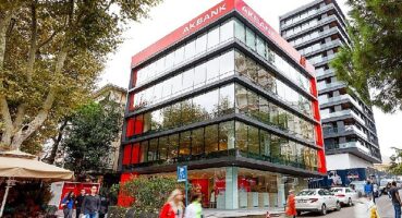 Akbank, Afet Bölgesinde Sosyal ve Ekonomik Kalkınmaya Hizmet Ediyor