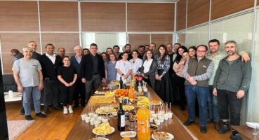 Akren İplik San ve Tic A.Ş Yönetim Kurulu Başkanı Süleyman Kazmirci Şirketin 30. Yılını kutluyor