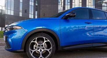 Pirelli sanal ortamda tasarlanan yeni 4 mevsim lastiği Cinturato All Season SF3'ü lanse etti