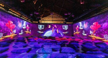 Sevginin ve dostluğun ikonik hikayesi Küçük Prens gösterisi Fişekhane'de devam ediyor