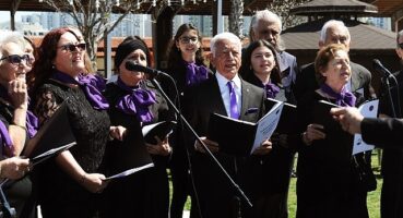 3. Yaş Üniversiteli çınarlardan Karşıyaka'da coşkulu şenlik