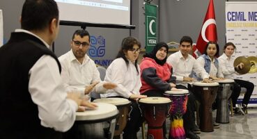 Özel çocuklarımızdan Yeşilay'a engelsiz nağmeler