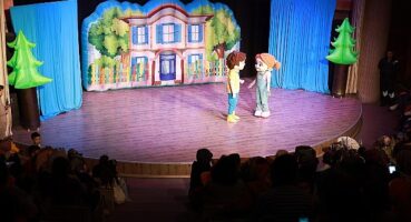 TRT Çocuk ekranlarının sevilen karakterleri 'Elif ve Arkadaşları, Nevşehirli çocuklara unutamayacakları eğlenceli bir gün yaşattı