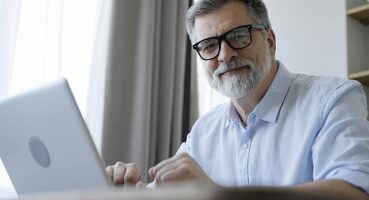 Akbank'tan Emeklilere 17.500 TL'ye Varan Ödül