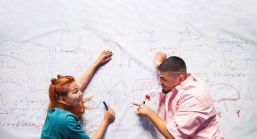 Lefkoşa Belediye Tiyatrosu “Uçan Bisiklet" Oyunuyla 38. Çocuk Şenliği'nde