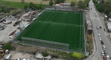 Yakup Altun Stadında sentetik çim serimi