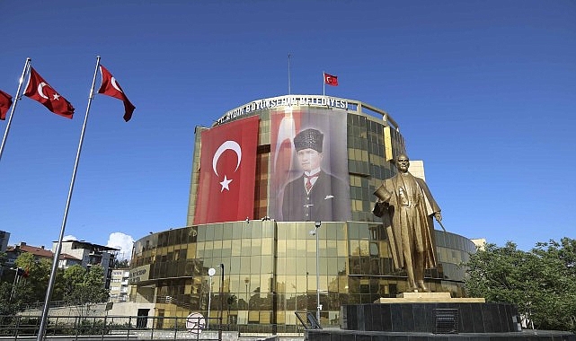 aydin-buyuksehir-belediyesi-billboard-ve-reklam-mecralarini-kendisi-isletecek.jpg