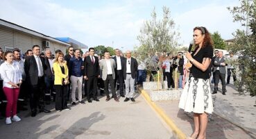 Başkan Ünsal işçilerle buluştu: Bana güvenin. Zor günleri dayanışmayla aşacağız!