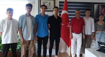 chp-kemer-genclik-kollarindan-baskan-topalogluna-ziyaret.jpg