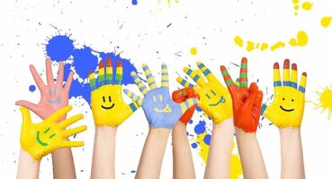 Çocuklar için 'Minik Eller Akrilik Boyama Atölyesi' Trump Art Gallery'de, 12 Mayıs Pazar