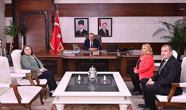 didim-belediye-baskani-hatice-gencay-aydin-valisi-yakup-canbolati-ziyaret-etti.jpg