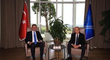 ekrem-imamoglu-kucukcekmece-belediye-baskani-kemal-cebiye-tebrik-ziyaretinde-bulundu.jpg