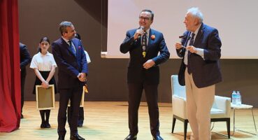 irfan-degirmencinin-moderatorlugunde-prof-dr-ilber-ortayli-losevde-tarihe-yolculuk-cumhuriyetin-100-yili-soylesisi.jpg