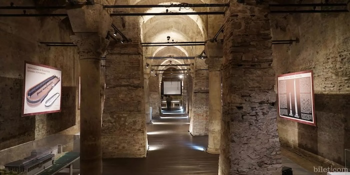 İzmir'den İstanbul'a Uçak mı Otobüs mü? Karar Vermenize Yardımcı Olacak Bilgiler