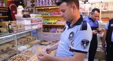 konakta-isyerlerine-hem-denetim-hem-bilgilendirme.jpg