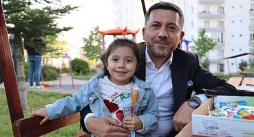 Nevşehir Belediye Başkanı Rasim Arı, 2000 Evler ve 15 Temmuz Mahallelerinde belediye ekiplerince gerçekleştirilen yol bakım ve onarım çalışmalarını inceledi