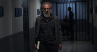 İnci Taneleri Perdesini Araladı